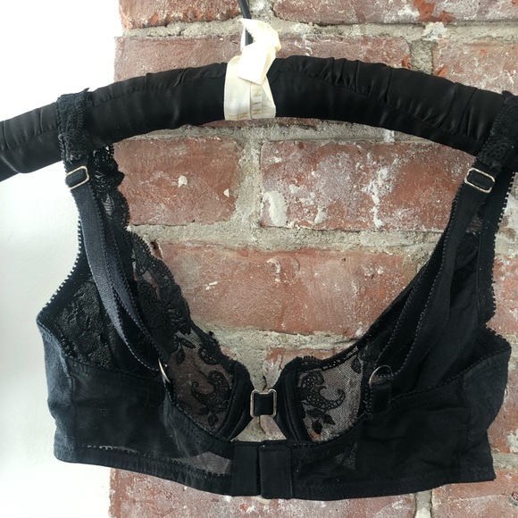 Ralph Lauren… black lace bra 34C - Picture 7 of 13